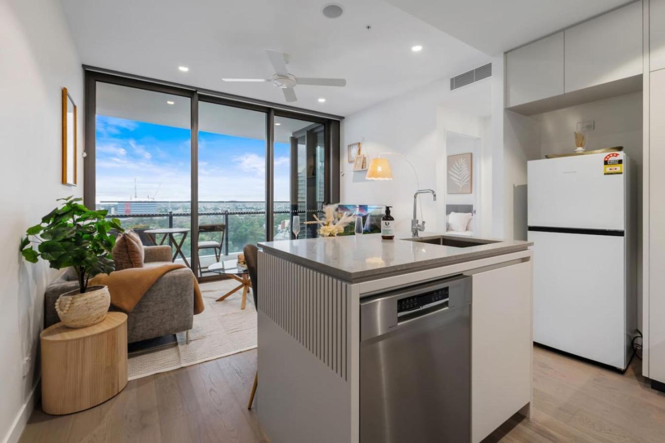 1b Queens Wharf Riverside Living Brisbane